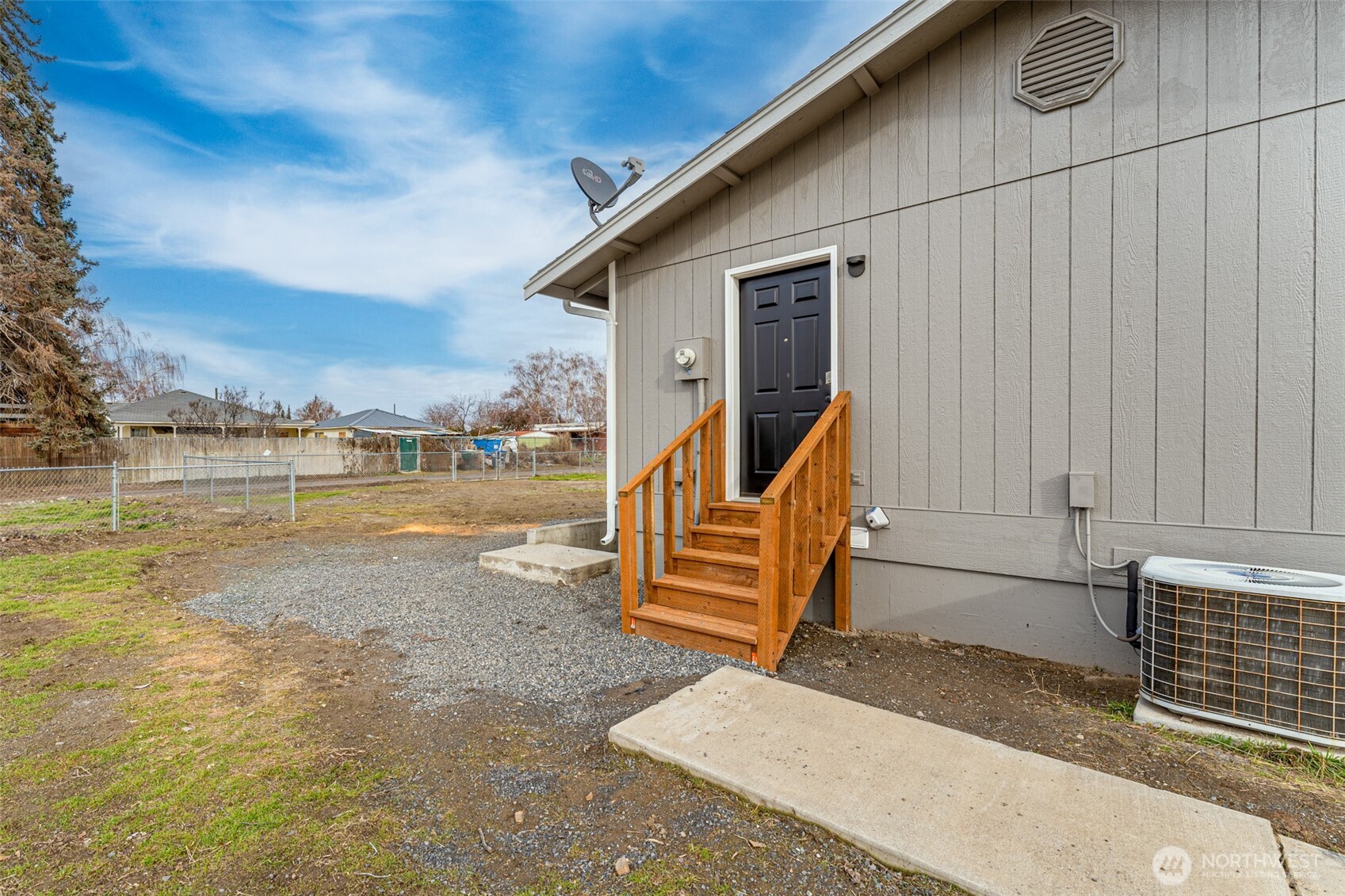 227 O Street Southwest Quincy, WA 98848 - Photo 28 of 30 a view of outdoor space and deck