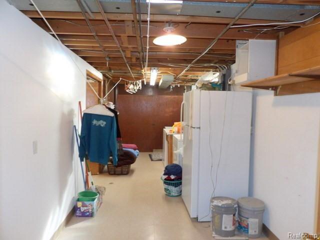 15325 Wick Road Allen Park, MI 48101 - Photo 43 of 45 LAUNDRY AREA!