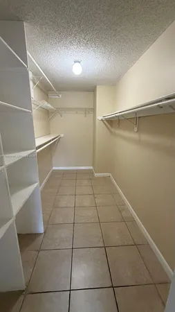 $2,000 | 7000 Northwest 186th Street, Unit 4219, Hialeah, FL 33015