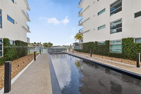 $4,500 | 6620 Indian Creek Drive, Unit 416, Miami Beach, FL 33141
