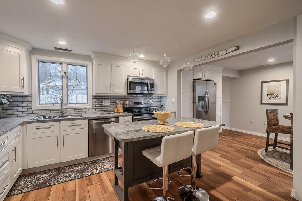 28 Curwen Road Peabody, MA 01960 - Photo 1 of 37 Gallery Image 1