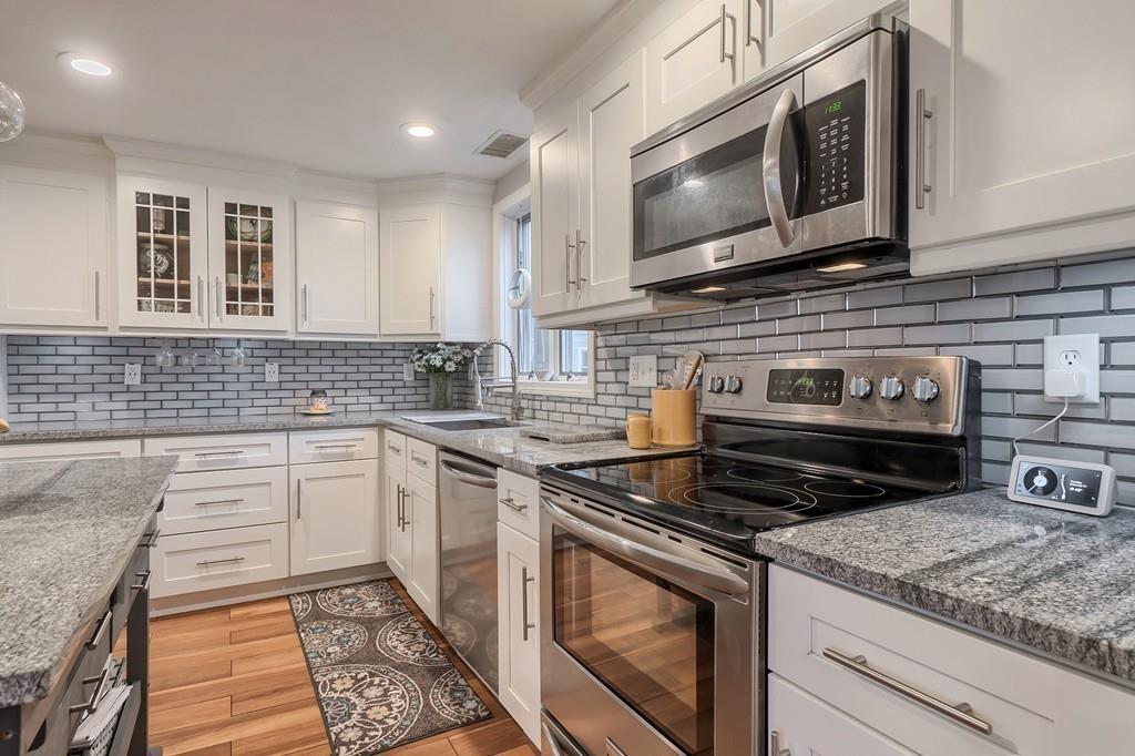 28 Curwen Road Peabody, MA 01960 - Photo 8 of 37 Gallery Image 8