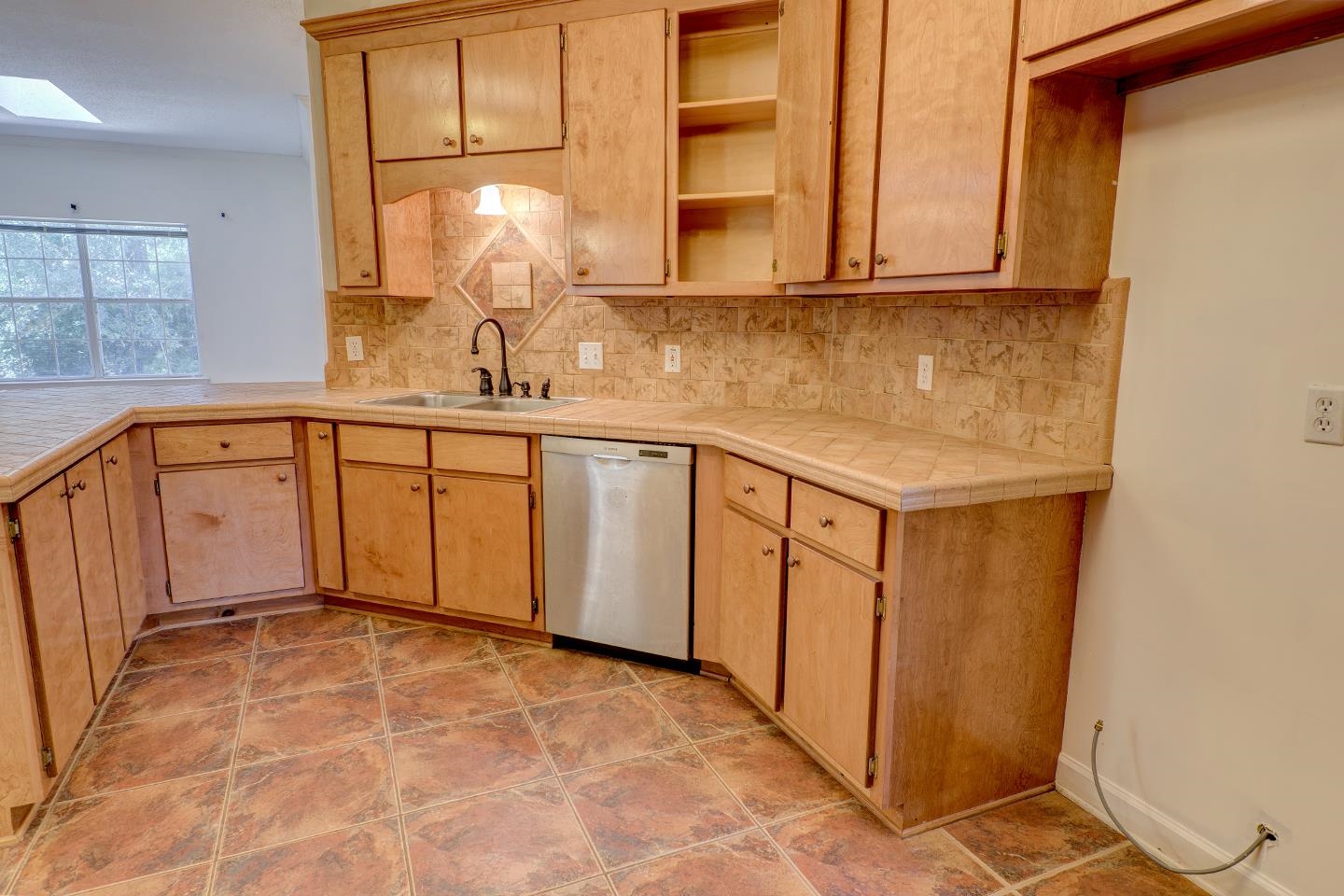 511 Oak Ridge Court West Daphne, AL 36526 - Photo 6 of 30