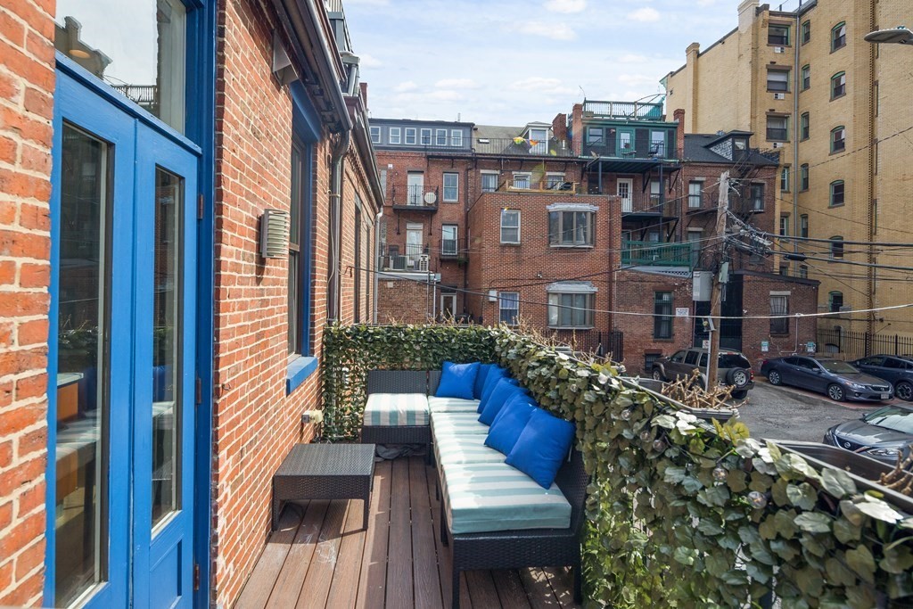 192 West Springfield Street, Unit 1 Boston, MA 02118 - Photo 12 of 26 a view of balcony with couch
