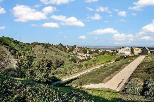 $1,490,000 | 2872 Santa Fiora Circle, Corona, CA 92882