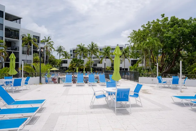 $819,900 | 104350 Overseas Highway, Unit B403 & BOAT SLIP #11, Key Largo, FL 33037