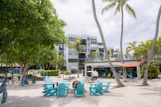 $819,900 | 104350 Overseas Highway, Unit B403 & BOAT SLIP #11, Key Largo, FL 33037