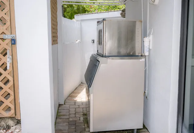 $819,900 | 104350 Overseas Highway, Unit B403 & BOAT SLIP #11, Key Largo, FL 33037