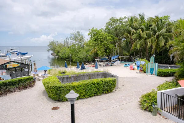 $819,900 | 104350 Overseas Highway, Unit B403 & BOAT SLIP #11, Key Largo, FL 33037