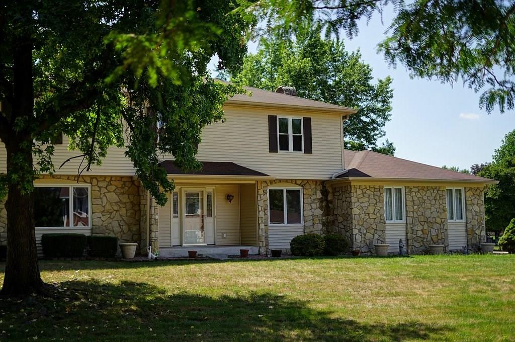 823 Boulder Road Indianapolis, IN 46217 - Photo 2 of 41 Gallery Image 2