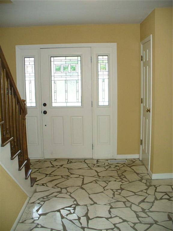 823 Boulder Road Indianapolis, IN 46217 - Photo 8 of 41 Gallery Image 8