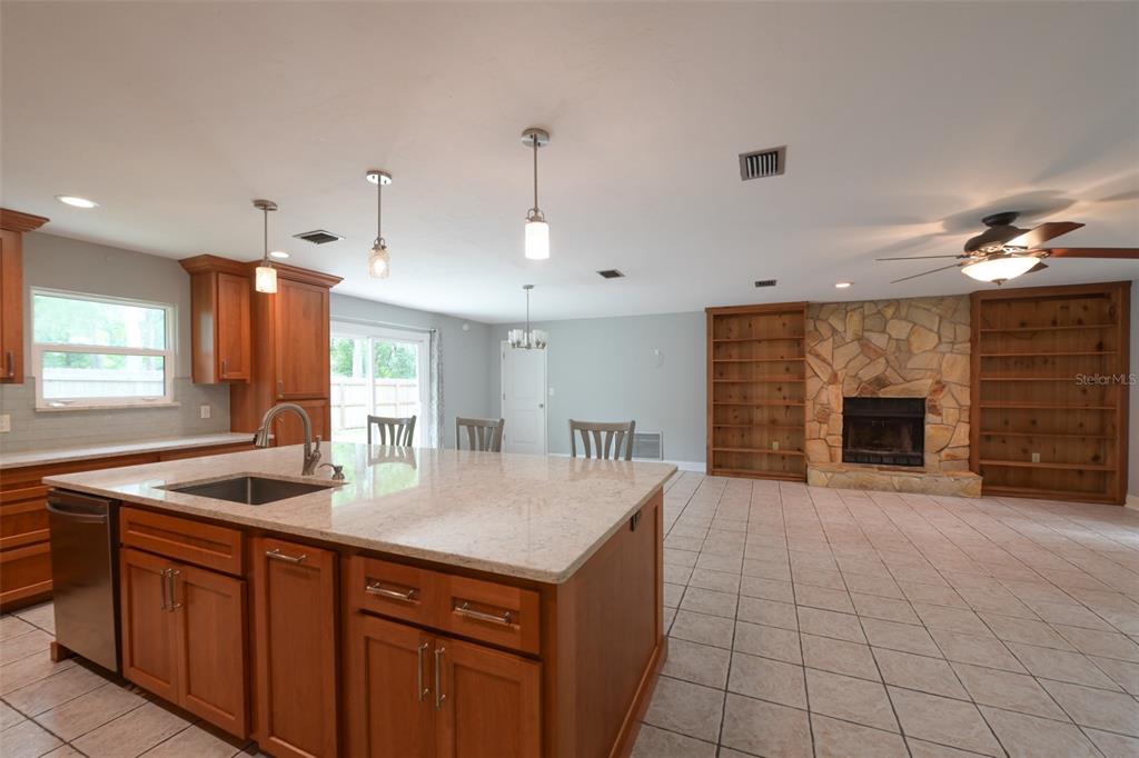 7616 Southwest 10 Avenue Gainesville, FL 32607 - Photo 5 of 28
