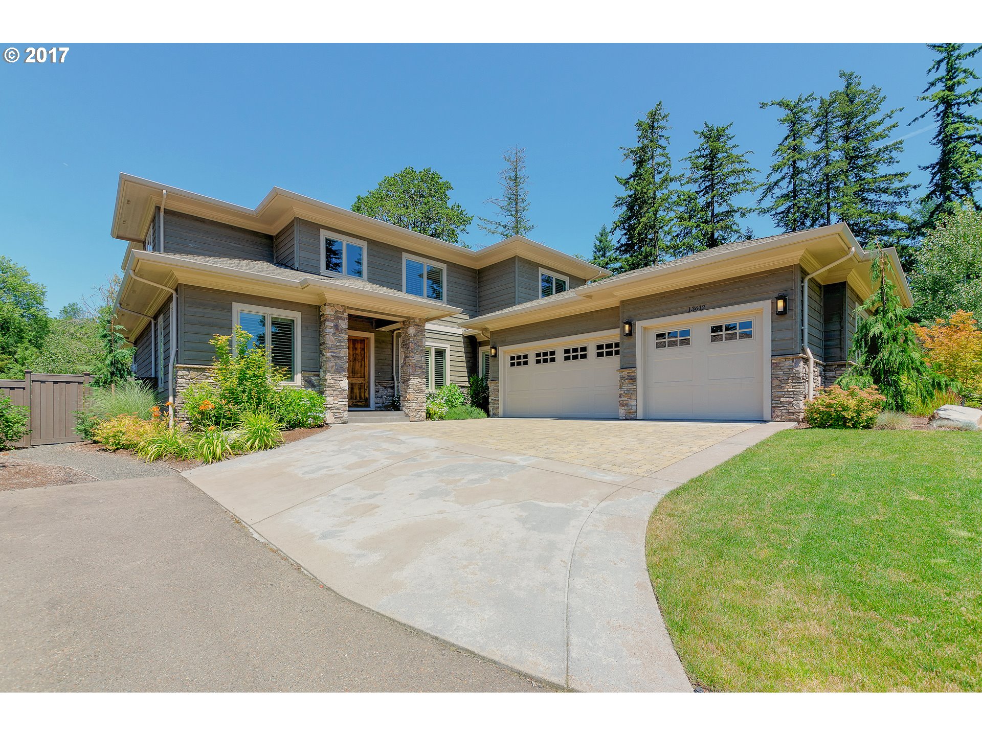 13612 Goodall Road Lake Oswego, OR 97034 - Photo 1 of 26 Gallery Image 1