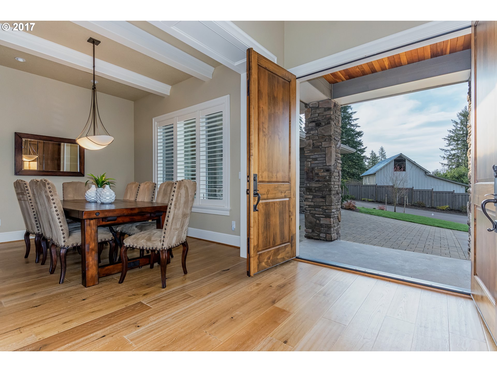 13612 Goodall Road Lake Oswego, OR 97034 - Photo 3 of 26 Entrance/Foyer