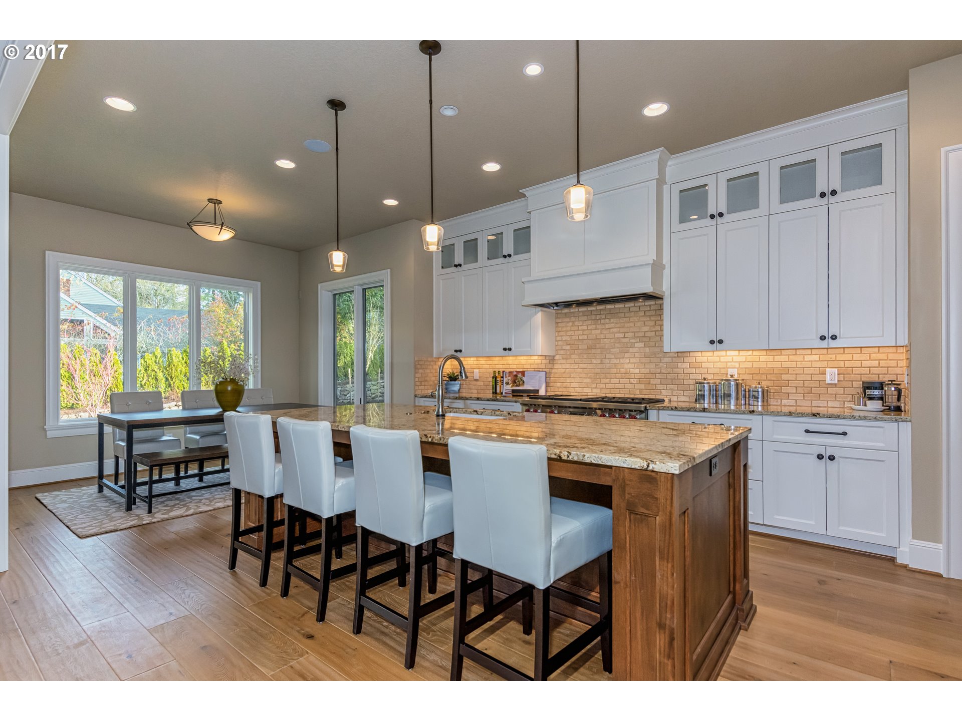 13612 Goodall Road Lake Oswego, OR 97034 - Photo 5 of 26 Kitchen