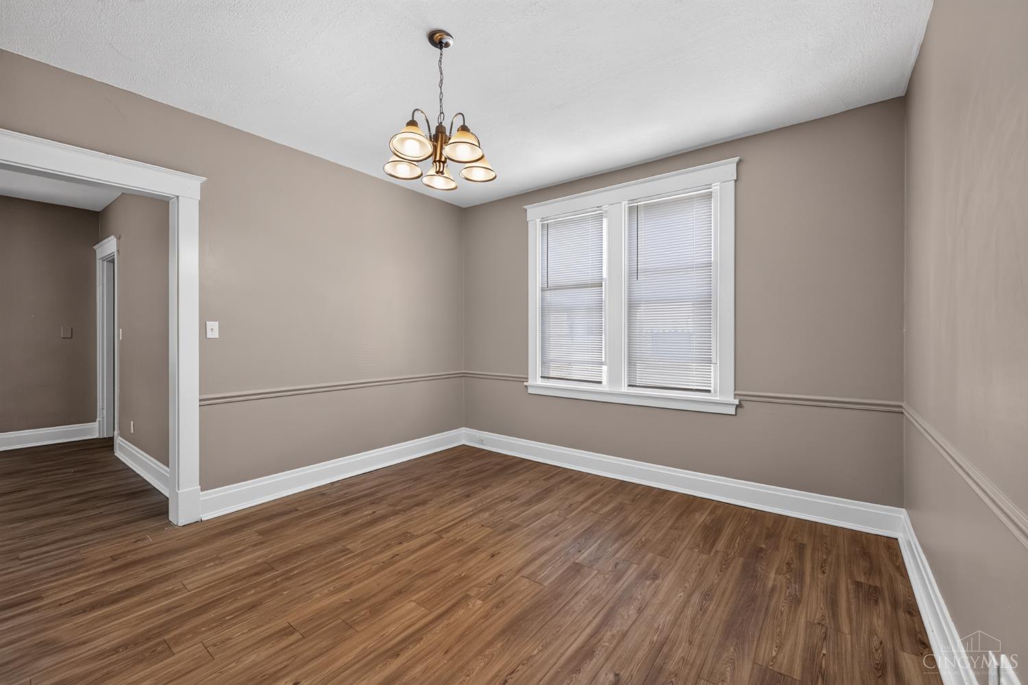 4679 Rapid Run Road Cincinnati, OH 45238 - Photo 7 of 30