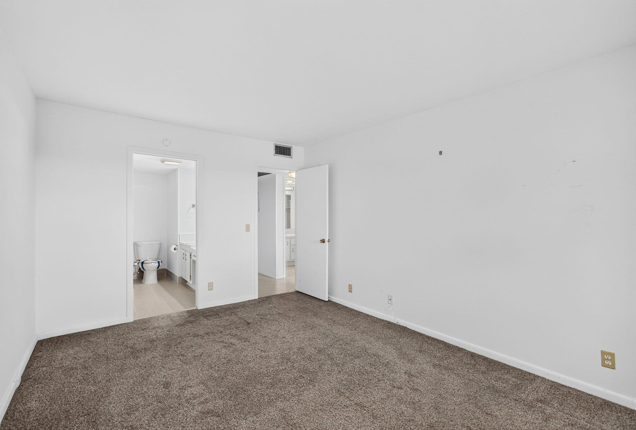 4039 Hythe A Boca Raton, FL 33434 - Photo 39 of 108 30-web-or-mls-DSC_3992
