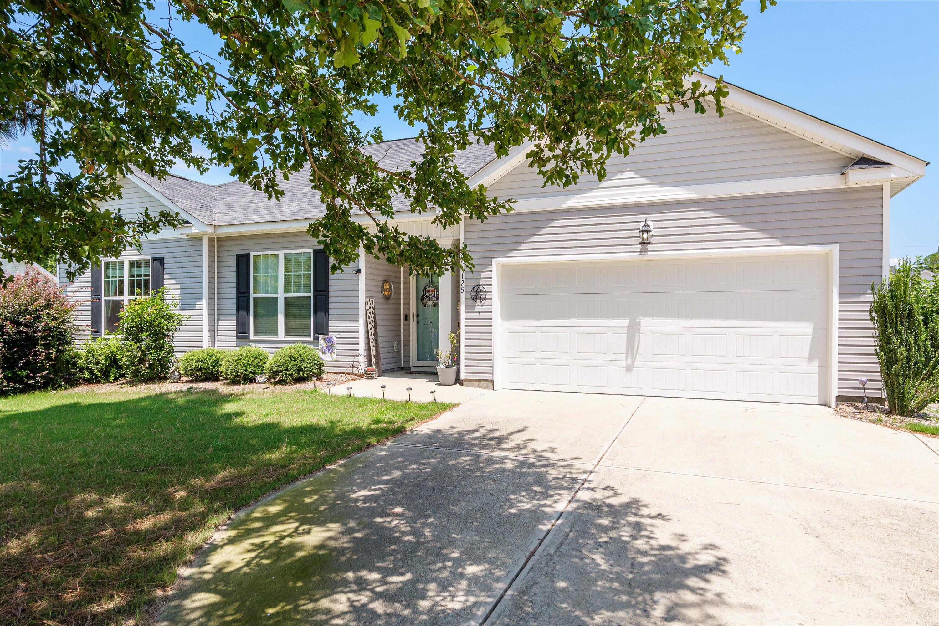 125 Macedonia Road North Augusta, SC 29860 - Photo 3 of 41 Front yard