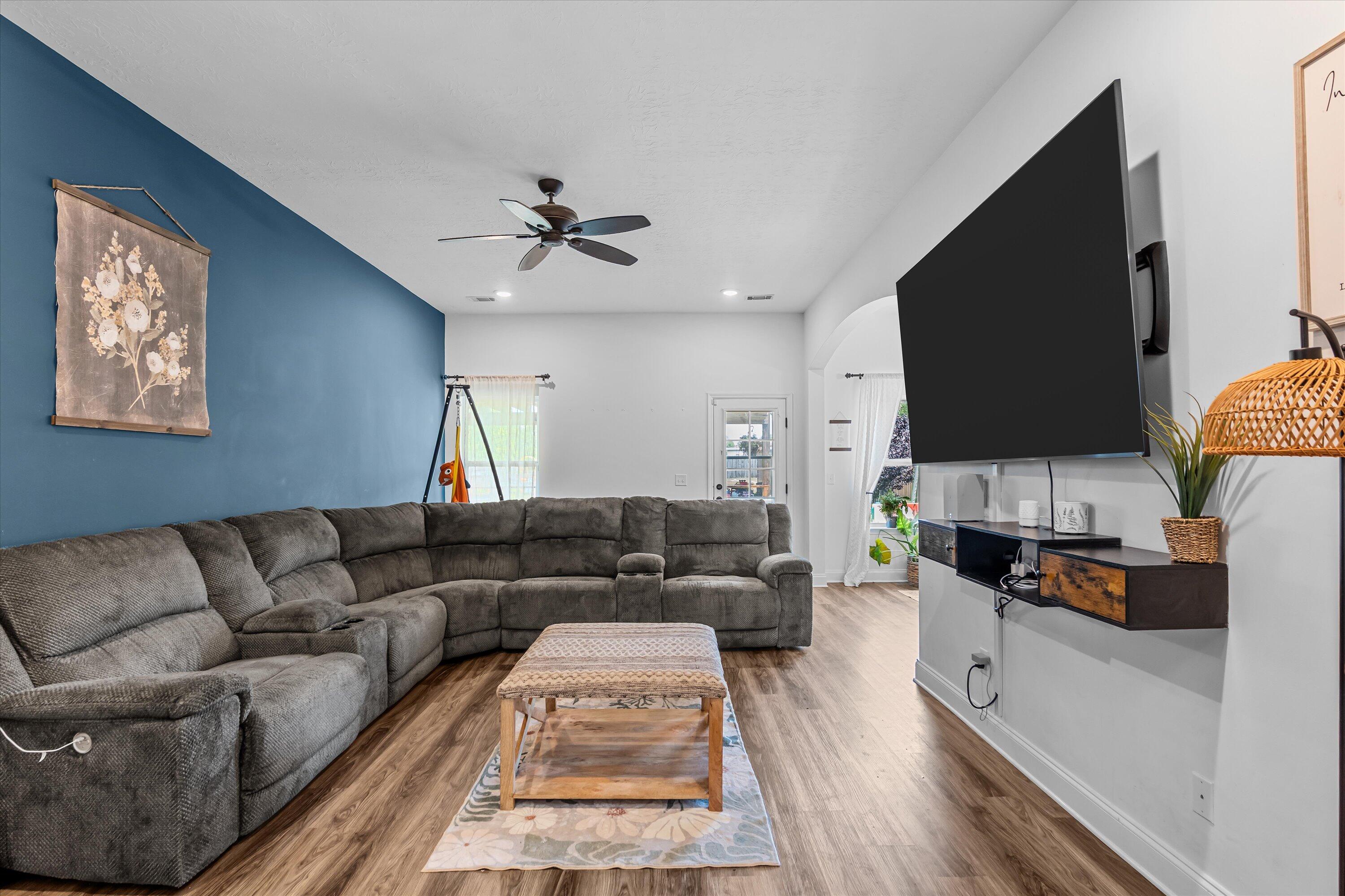 125 Macedonia Road North Augusta, SC 29860 - Photo 6 of 41 Living Room with lots of natural light