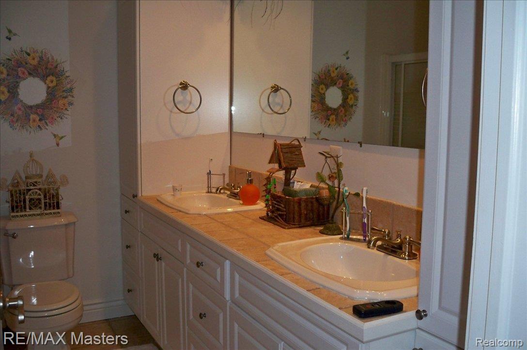 38698 Judd Road Belleville, MI 48111 - Photo 9 of 15 013