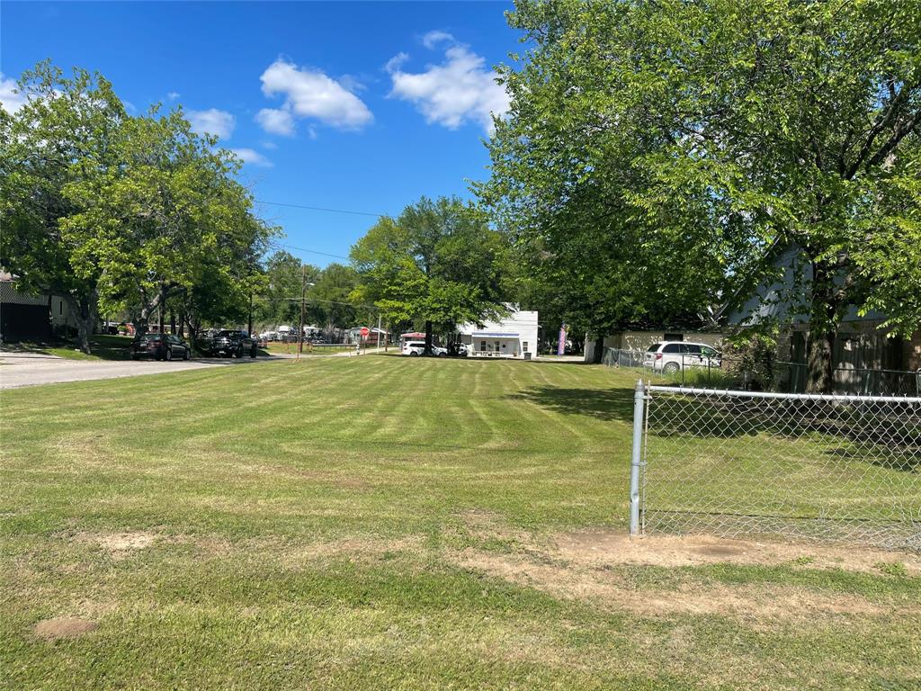 1112 North Beaton St