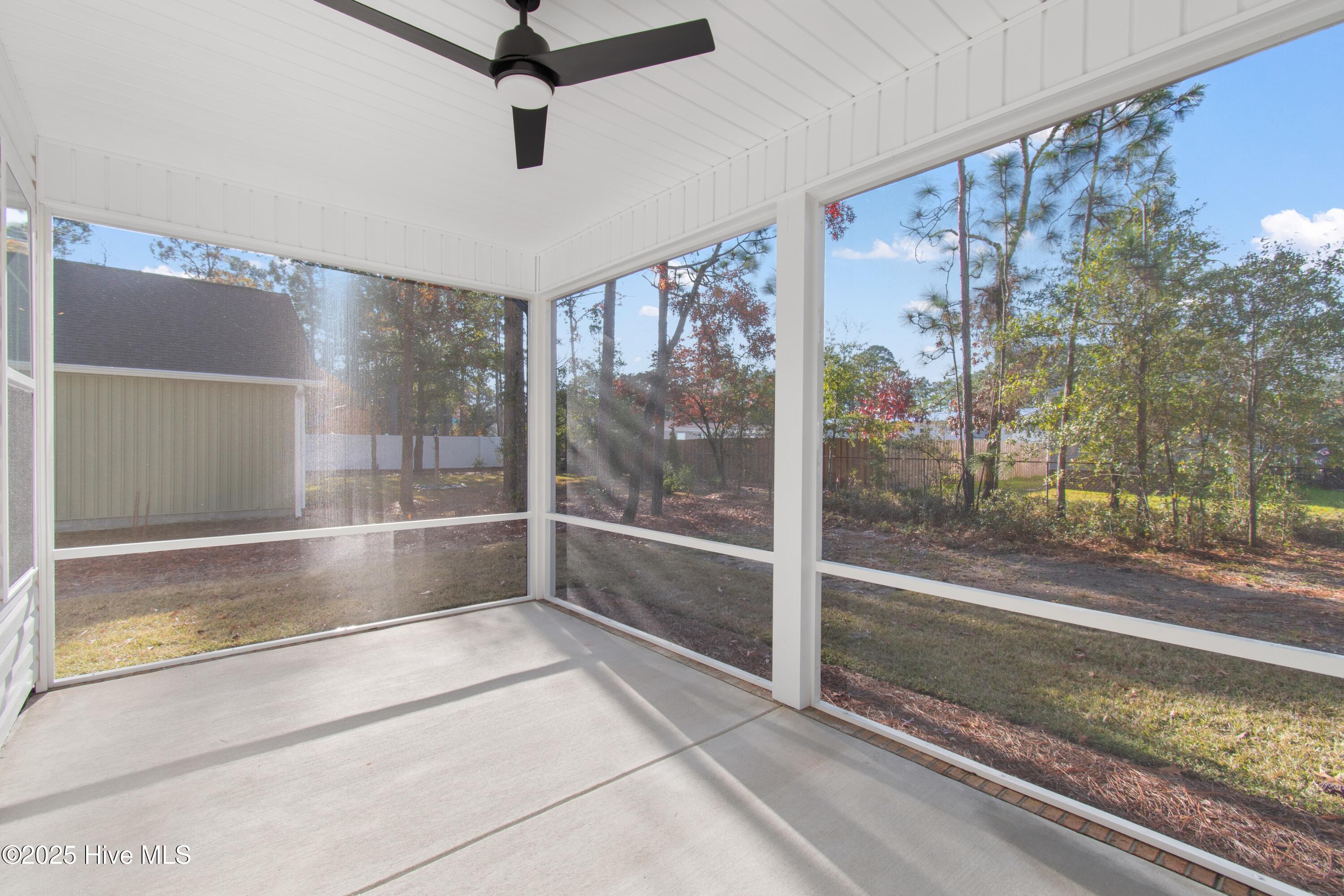 253 Sycamore Road Southport, NC 28461 - Photo 6 of 62 253SycamoreRd - 6