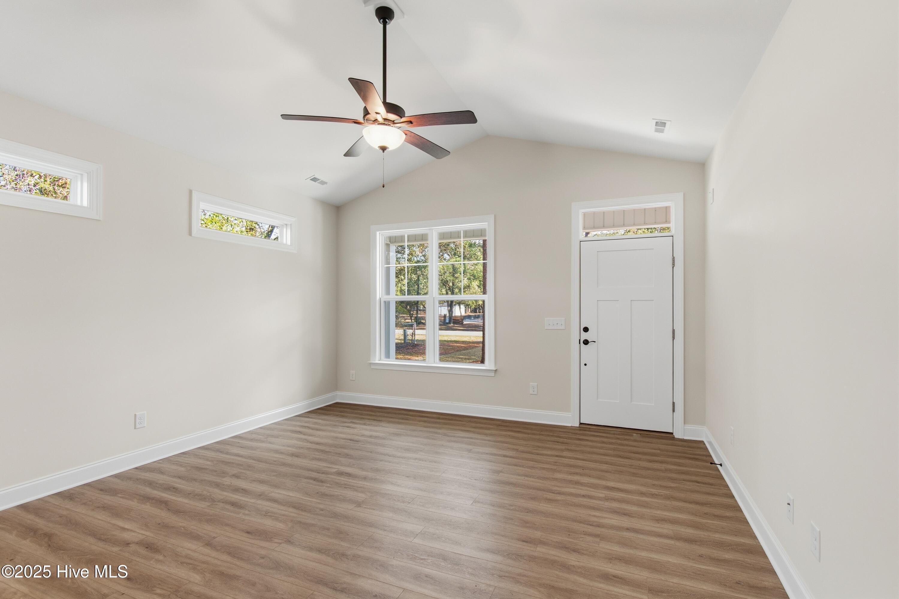 253 Sycamore Road Southport, NC 28461 - Photo 8 of 62 253SycamoreRd - 13