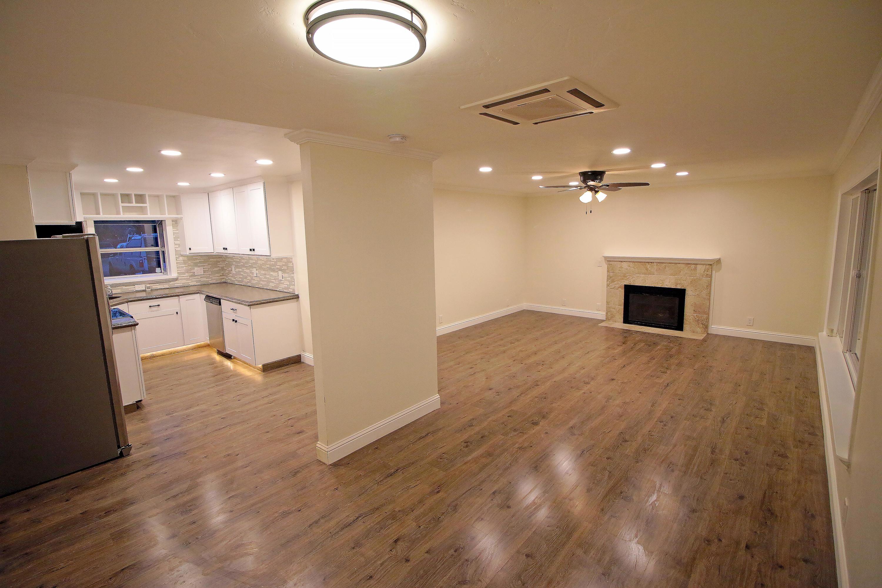 2677 Tremonto Road Anderson, CA 96007 - Photo 14 of 25 TREMONTO LIVING ROOM