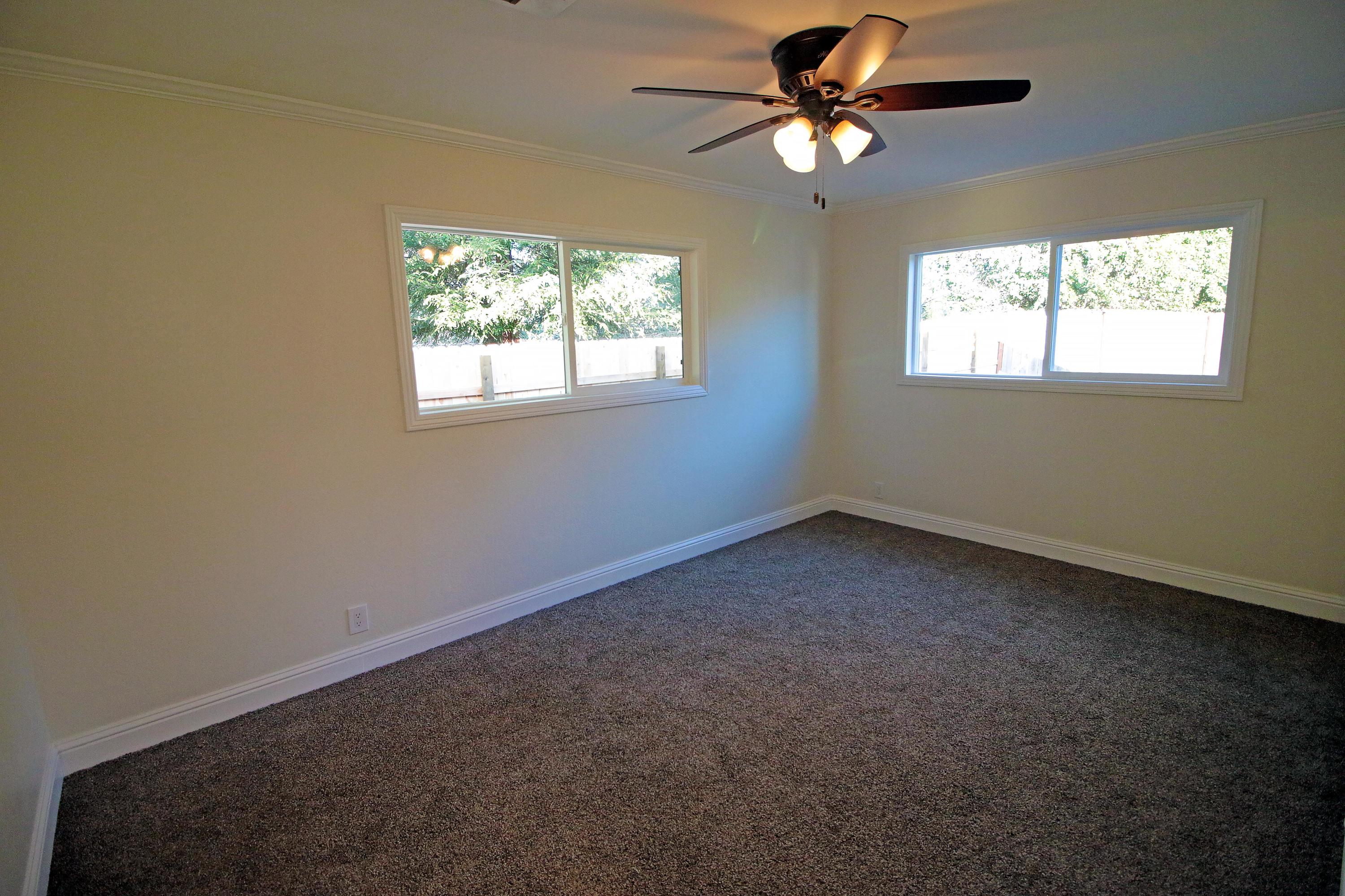 2677 Tremonto Road Anderson, CA 96007 - Photo 21 of 25 TREMONTO BDRM 1 WINDOWS