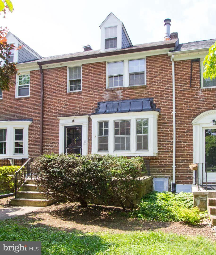 205 Dumbarton Road Baltimore, MD 21212 - Photo 1 of 15 Exterior (Front)
