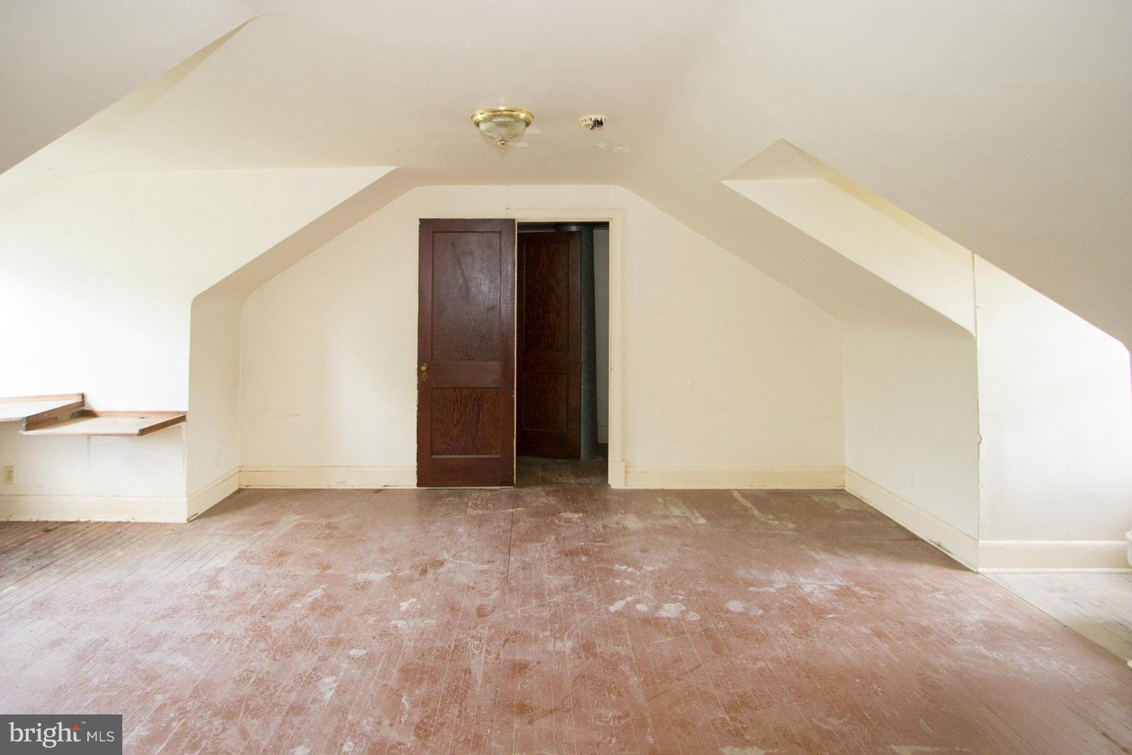 205 Dumbarton Road Baltimore, MD 21212 - Photo 8 of 15 Bedroom #4/Attic