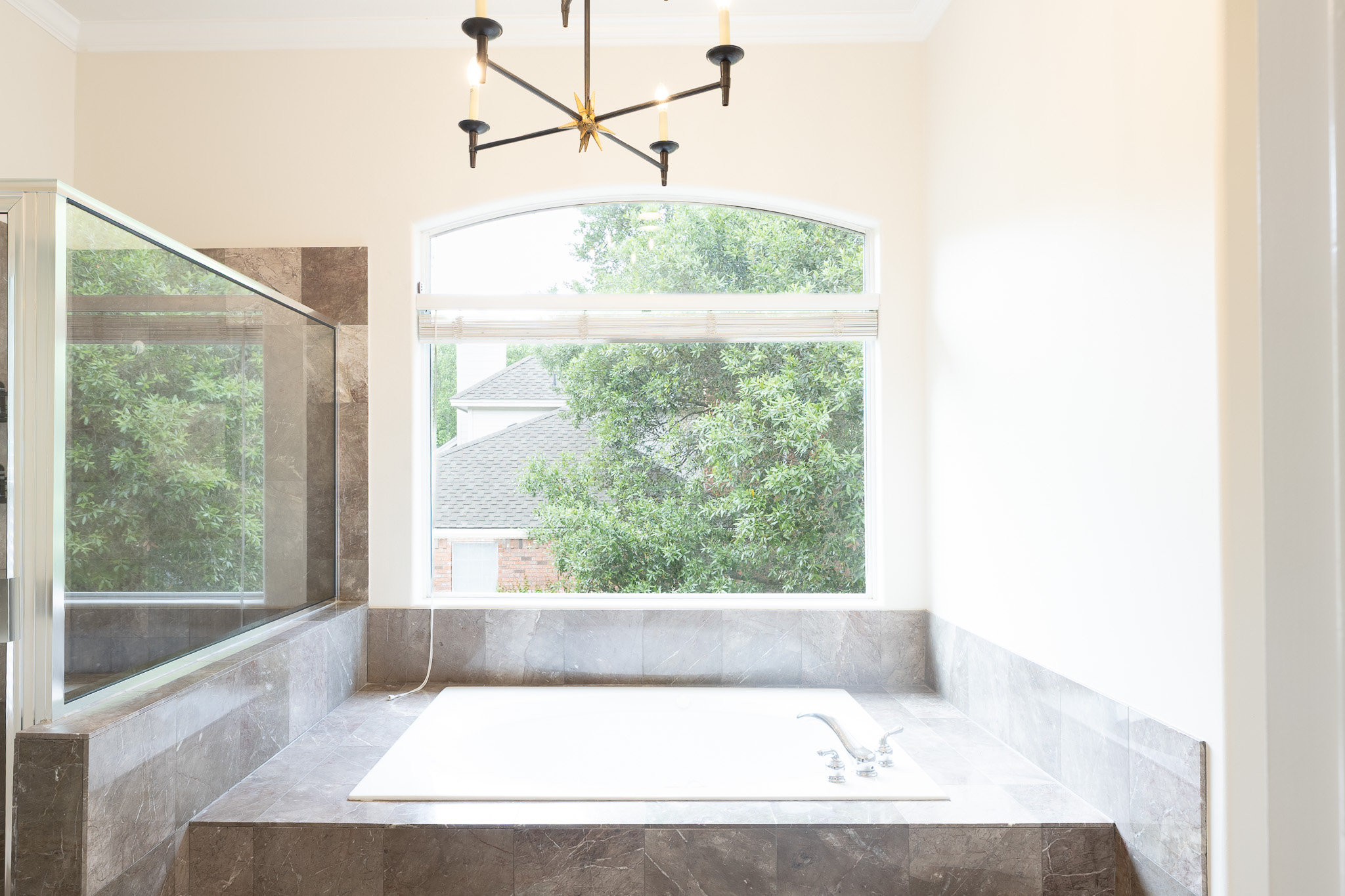 2906 Mill Reef Cove Austin, TX 78746 - Photo 26 of 38 Primary bath