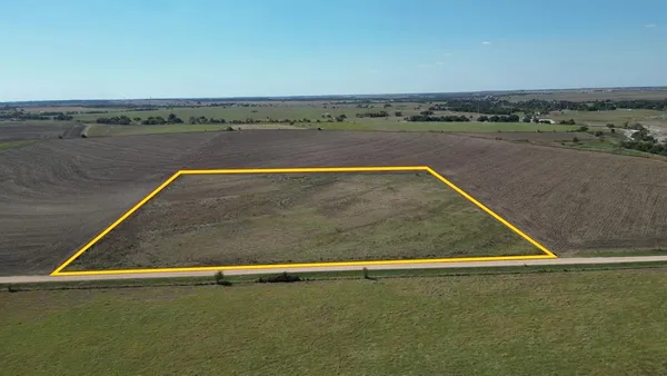 $429,900 | 3809 County Road 384, Bartlett, TX 76511