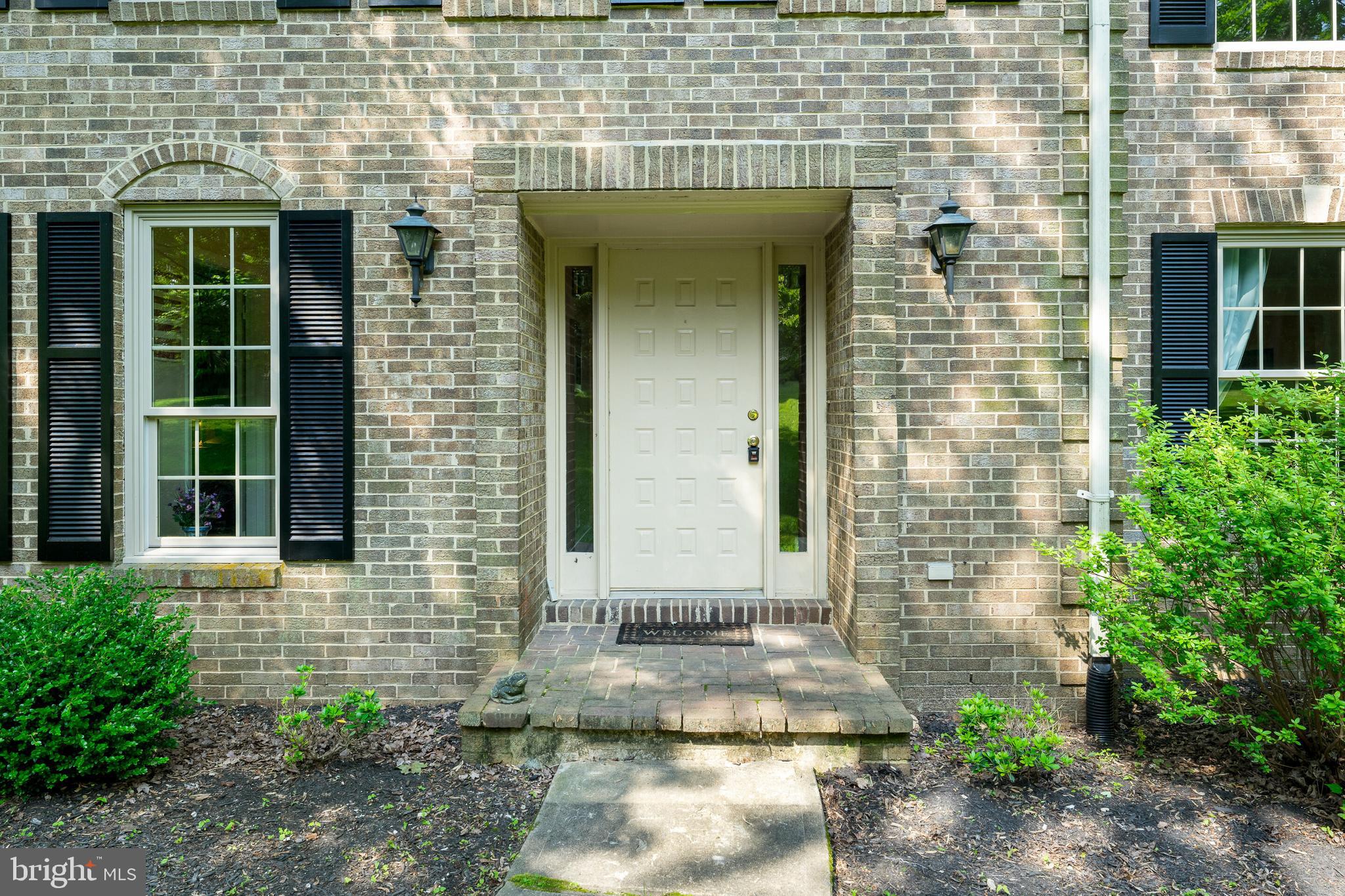 39627 Rodeffer Road Lovettsville, VA 20180 - Photo 3 of 52 Front Door