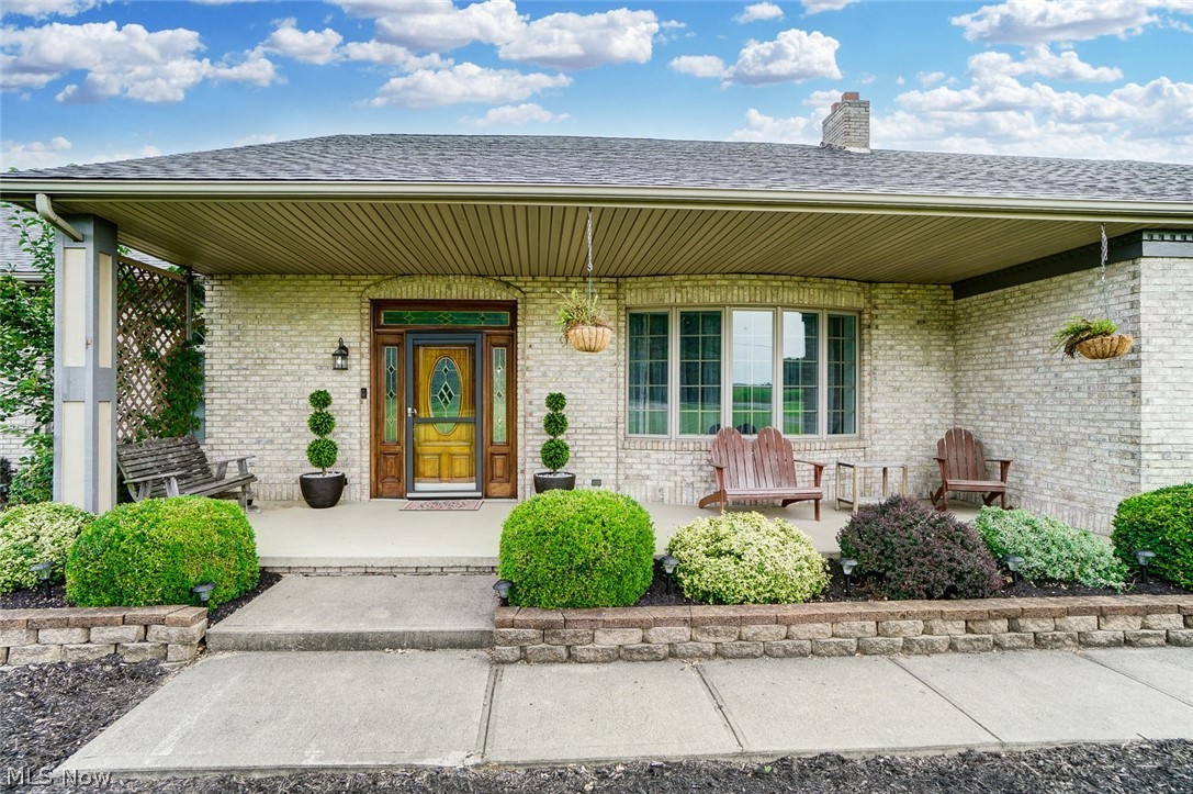 3170 Stewart Road Lima, OH 45801 - Photo 2 of 35 Nice sitting Patio