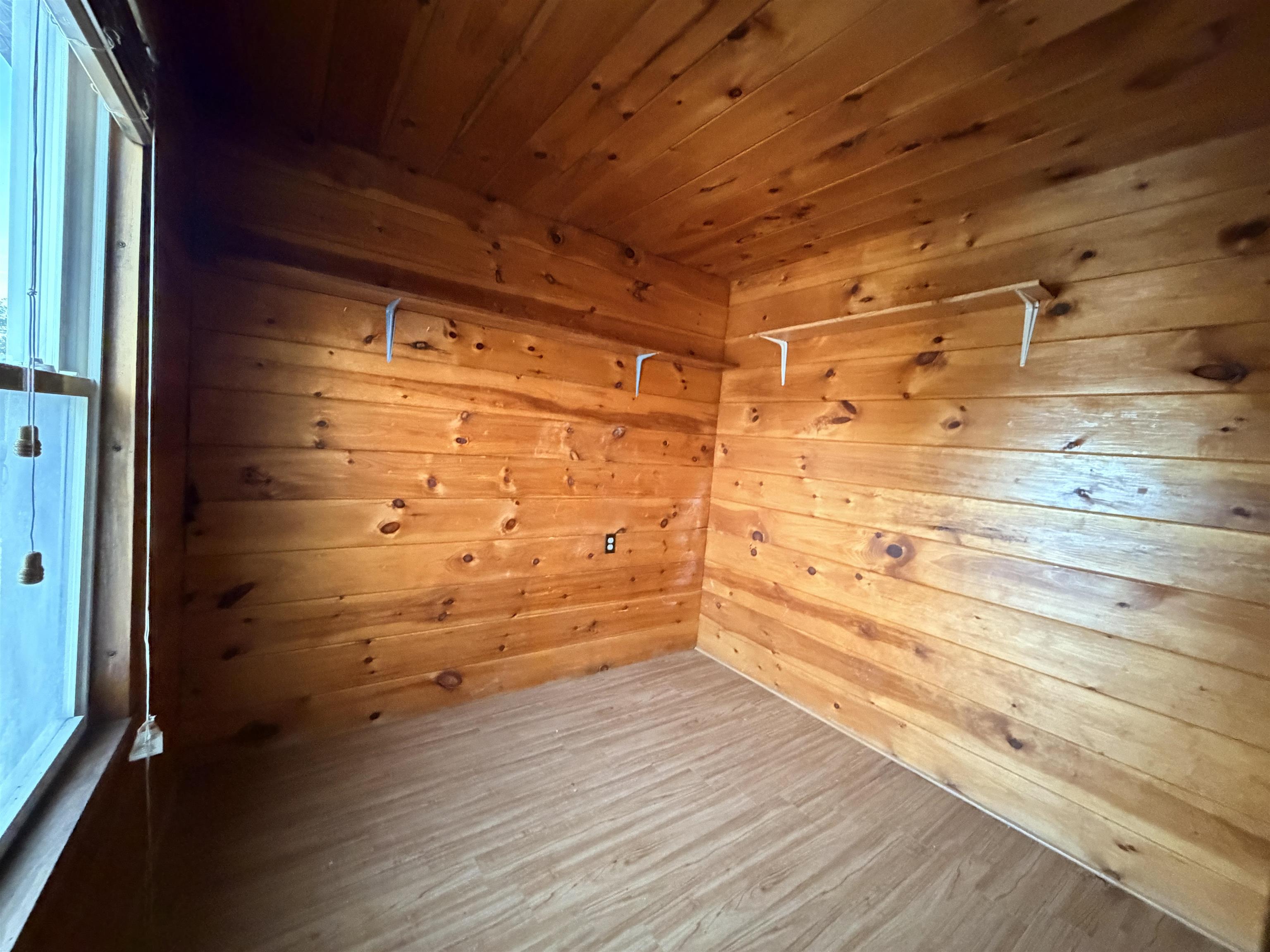 22 New Dunstable Road Nashua, NH 03060 - Photo 18 of 32 Gallery Image 18
