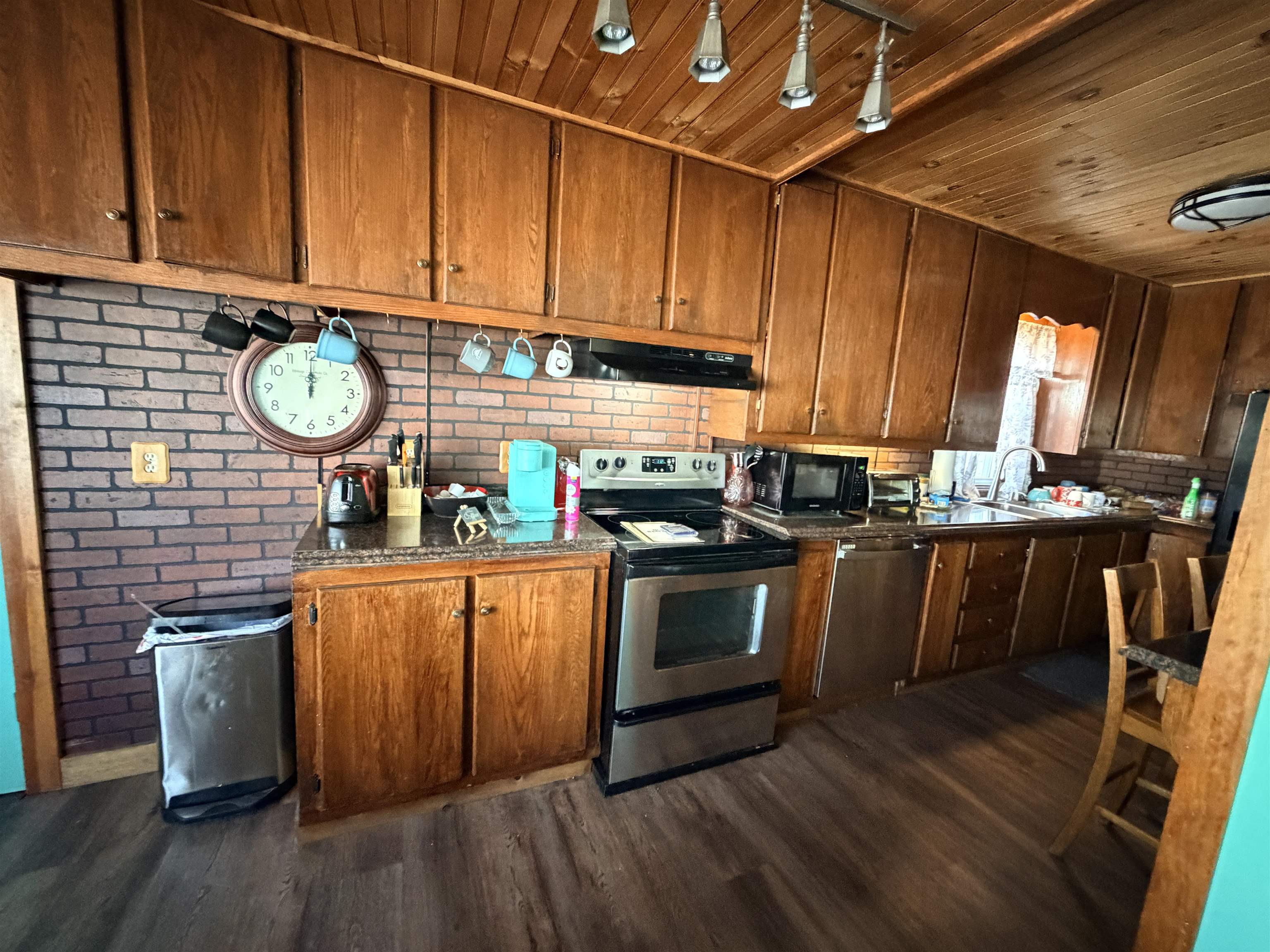 22 New Dunstable Road Nashua, NH 03060 - Photo 9 of 32 Gallery Image 9