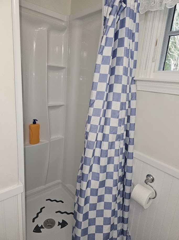 225 Purgatory Road Middletown, RI 02842 - Photo 8 of 10