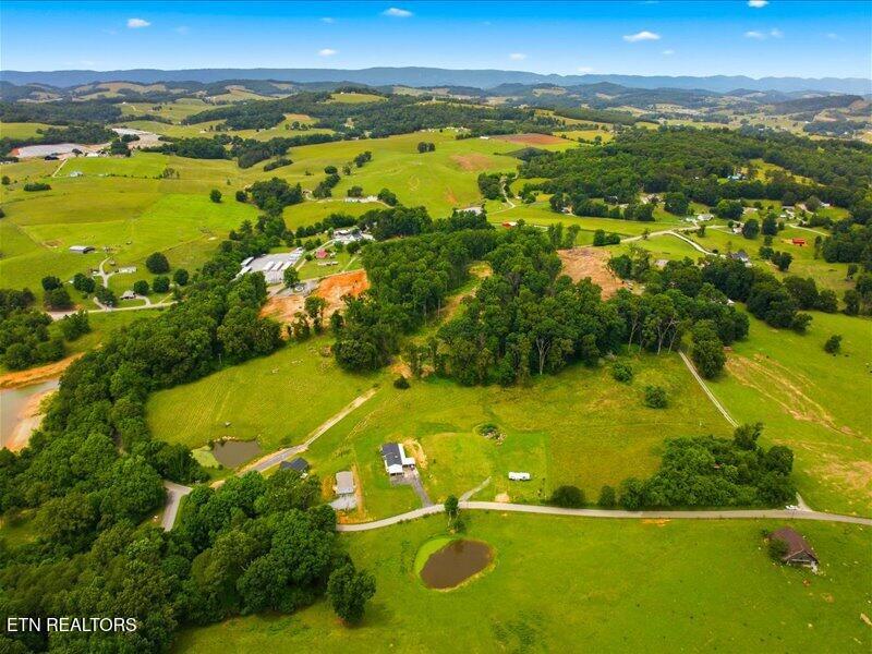 501 Wa Ni Village Road Rutledge, TN 37861 - Photo 21 of 27 05-501-Wa-Ni-Village-Rd-Rutledge-TN-5