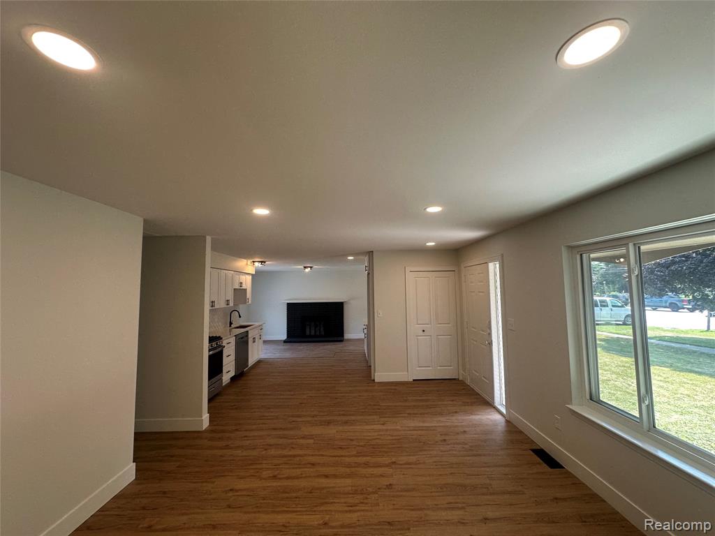 25274 Middlebelt Road Farmington Hills, MI 48336 - Photo 10 of 44