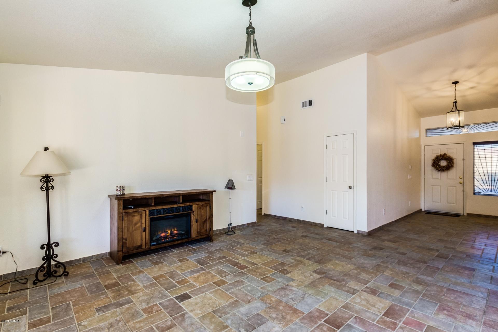 1639 East Carter Road Phoenix, AZ 85042 - Photo 14 of 45