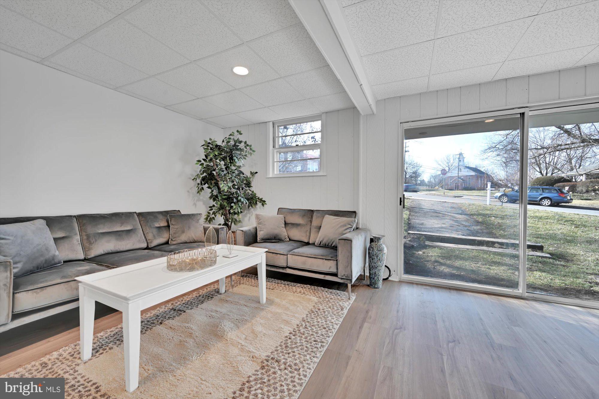909 Philadelphia Avenue Reading, PA 19607 - Photo 19 of 24 Gallery Image 19
