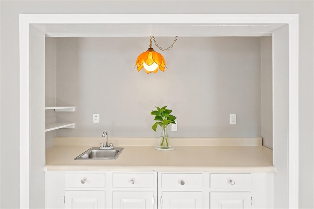 11 Lansing Road Lynn, MA 01904 - Photo 20 of 42 Gallery Image 20