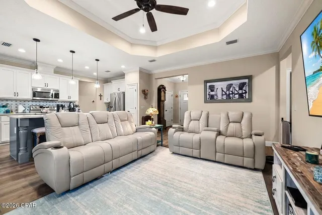 $419,900 | 215 Skunk Valley Road, Southport, FL 32409