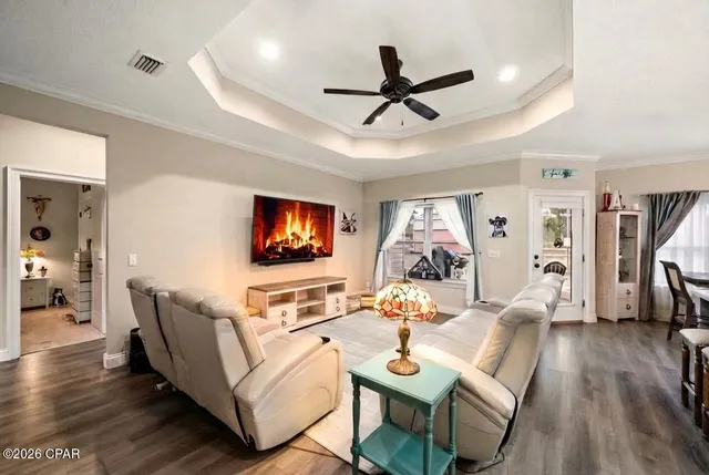 $419,900 | 215 Skunk Valley Road, Southport, FL 32409