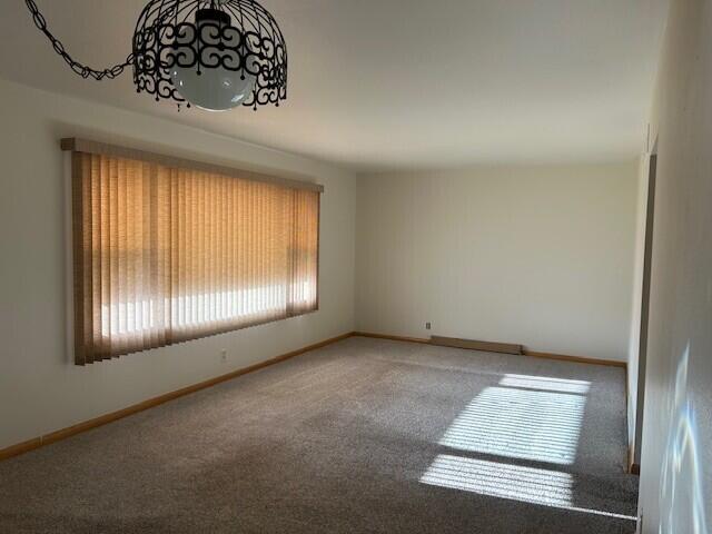 7650 North Delta Place Milwaukee, WI 53223 - Photo 14 of 32 Living 1