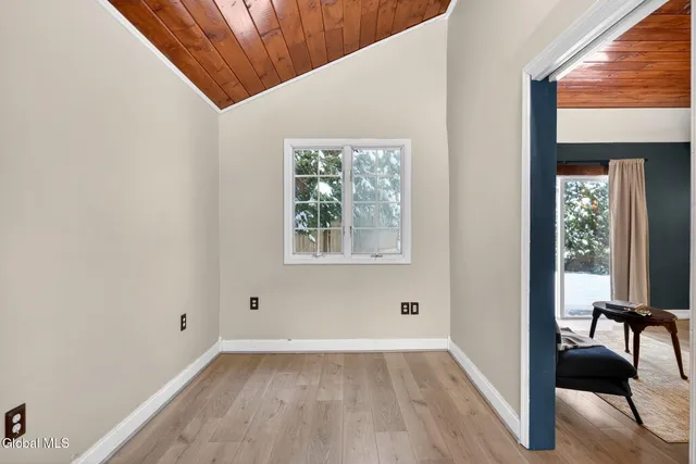 $329,900 | 10 Katherine Terrace, Clifton Park, NY 12065