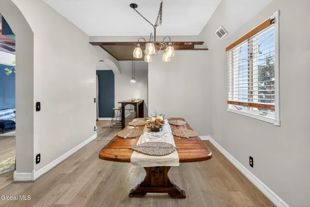 $329,900 | 10 Katherine Terrace, Clifton Park, NY 12065