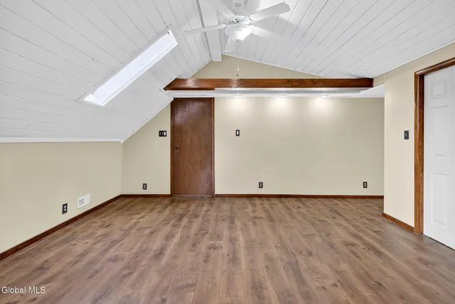 $339,900 | 10 Katherine Terrace, Clifton Park, NY 12065