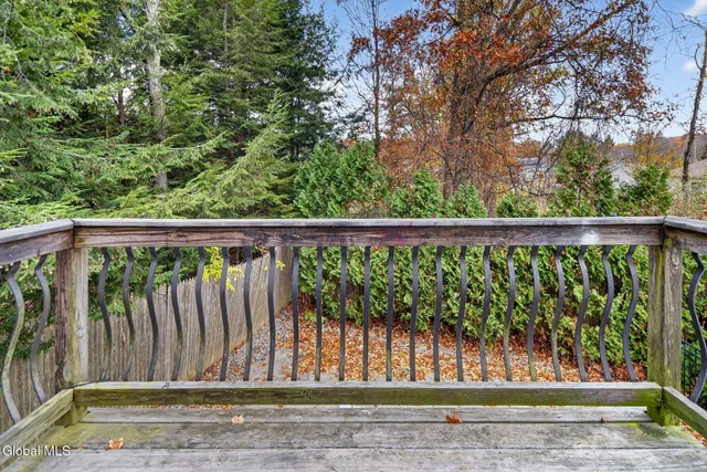 $339,900 | 10 Katherine Terrace, Clifton Park, NY 12065